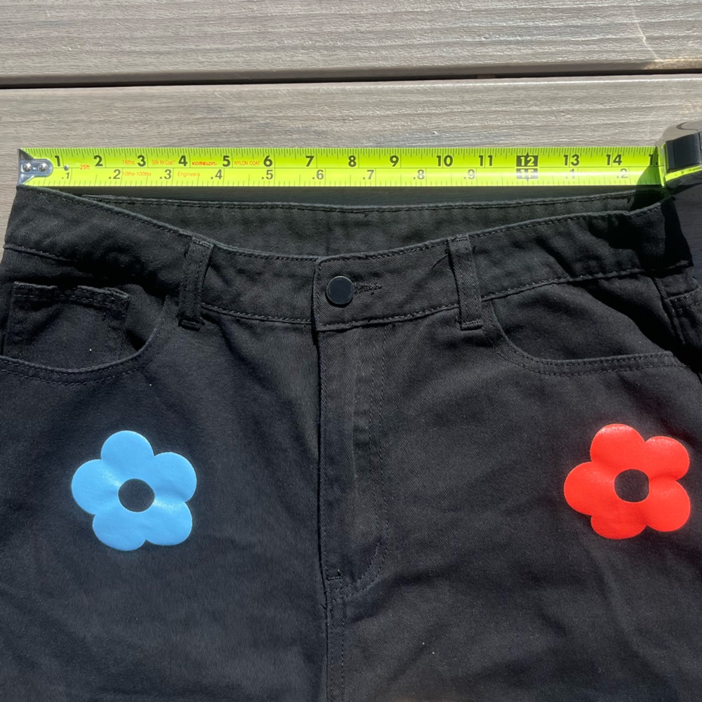 Cider; Black; Soft Wide Leg Cargo Pants; Colorful Flower Decals; Minor Wear; XL - Picture 6 of 8